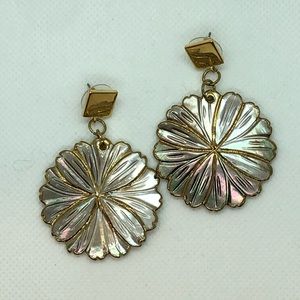 Mother of Pearl Flower Earrings